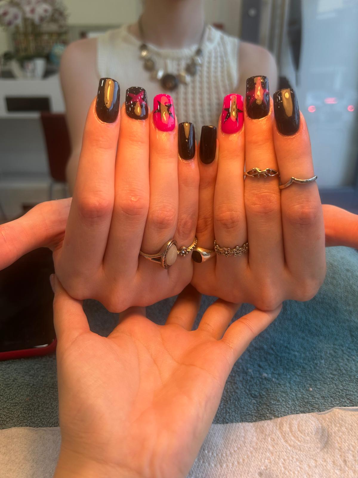 Salon Nails